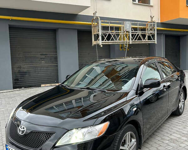 Черный Тойота Камри, объемом двигателя 2.36 л и пробегом 350 тыс. км за 6700 $, фото 3 на Automoto.ua