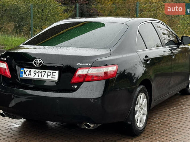Чорний Тойота Камрі, об'ємом двигуна 3.5 л та пробігом 217 тис. км за 10000 $, фото 23 на Automoto.ua
