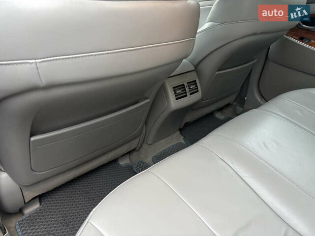 Черный Тойота Камри, объемом двигателя 3.5 л и пробегом 255 тыс. км за 9900 $, фото 18 на Automoto.ua