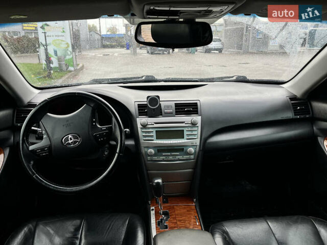 Тойота Камри 2007 в Киеве на Automoto.ua Черный Тойота Камри, объемом двигателя 2.36 л и пробегом 190 тыс. км за 9000 $, фото 7 на Automoto.ua
