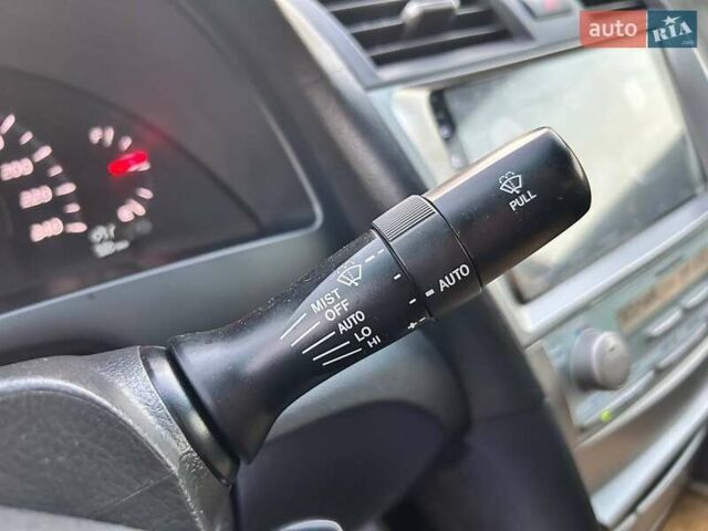 Черный Тойота Камри, объемом двигателя 2.4 л и пробегом 197 тыс. км за 8100 $, фото 19 на Automoto.ua