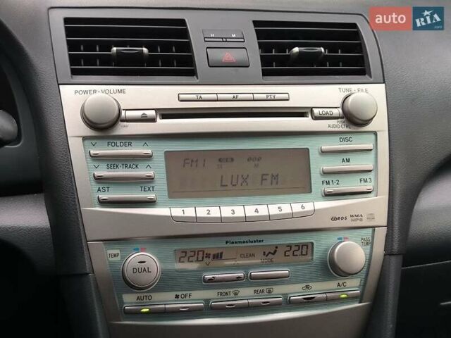 Черный Тойота Камри, объемом двигателя 2.4 л и пробегом 304 тыс. км за 6990 $, фото 15 на Automoto.ua