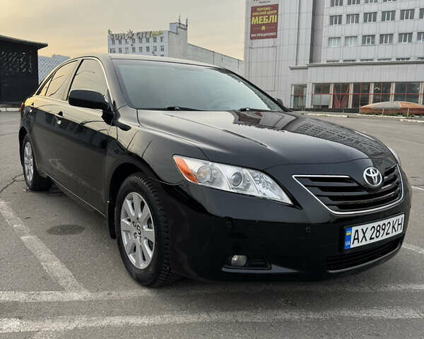 Чорний Тойота Камрі, об'ємом двигуна 3.46 л та пробігом 270 тис. км за 8500 $, фото 1 на Automoto.ua