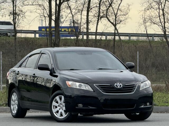 Чорний Тойота Камрі, об'ємом двигуна 2.4 л та пробігом 192 тис. км за 10500 $, фото 1 на Automoto.ua