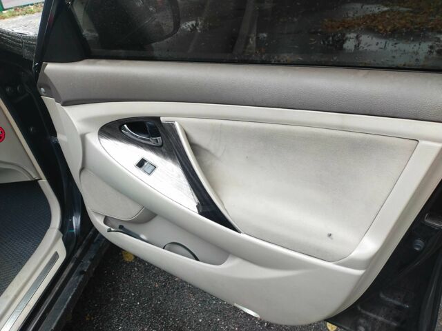 Чорний Тойота Камрі, об'ємом двигуна 2.4 л та пробігом 292 тис. км за 6995 $, фото 8 на Automoto.ua