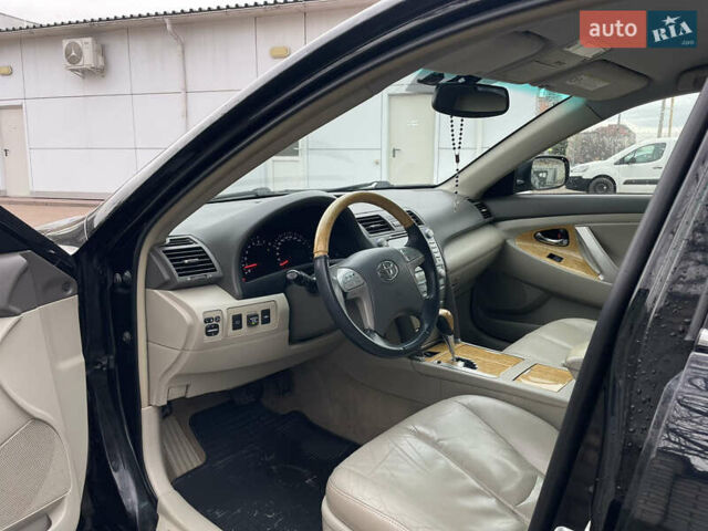 Черный Тойота Камри, объемом двигателя 3.46 л и пробегом 240 тыс. км за 9000 $, фото 14 на Automoto.ua