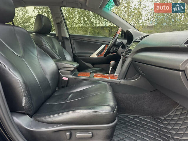 Черный Тойота Камри, объемом двигателя 3.46 л и пробегом 187 тыс. км за 11300 $, фото 32 на Automoto.ua