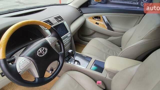 Черный Тойота Камри, объемом двигателя 3.46 л и пробегом 247 тыс. км за 9999 $, фото 18 на Automoto.ua