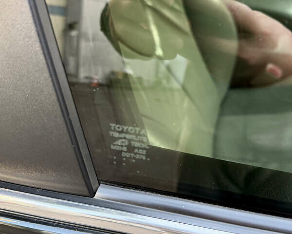 Черный Тойота Камри, объемом двигателя 3.46 л и пробегом 198 тыс. км за 10000 $, фото 15 на Automoto.ua