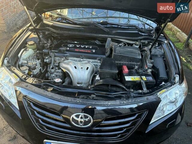 Чорний Тойота Камрі, об'ємом двигуна 2.4 л та пробігом 277 тис. км за 8700 $, фото 10 на Automoto.ua