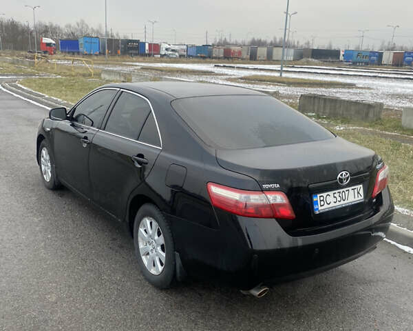 Черный Тойота Камри, объемом двигателя 3.5 л и пробегом 252 тыс. км за 10200 $, фото 4 на Automoto.ua