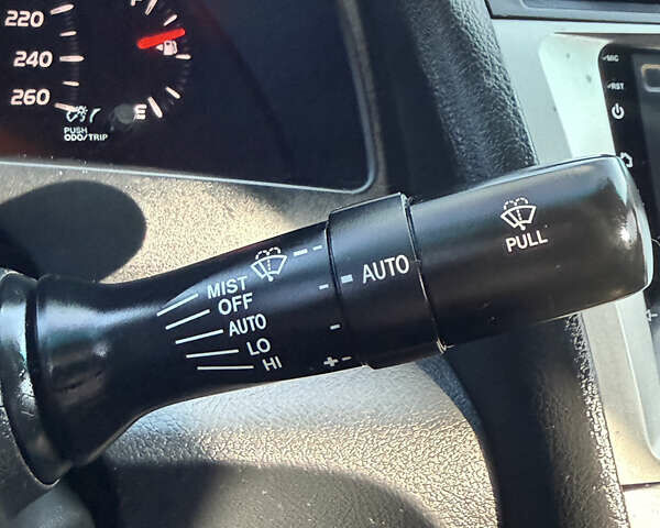 Черный Тойота Камри, объемом двигателя 3.5 л и пробегом 235 тыс. км за 8300 $, фото 20 на Automoto.ua