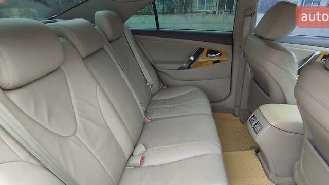 Черный Тойота Камри, объемом двигателя 3.46 л и пробегом 247 тыс. км за 9999 $, фото 17 на Automoto.ua