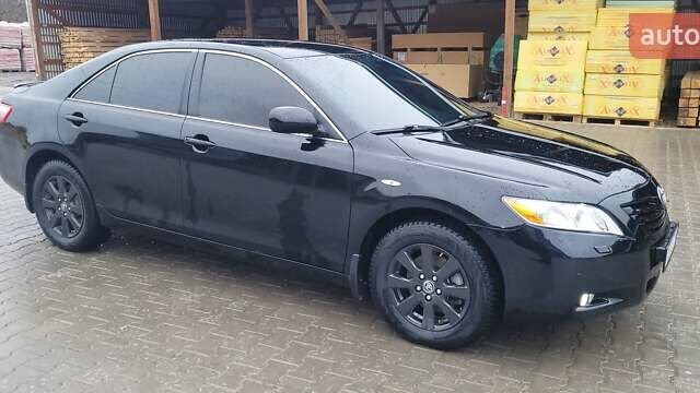 Черный Тойота Камри, объемом двигателя 3.5 л и пробегом 255 тыс. км за 11800 $, фото 9 на Automoto.ua