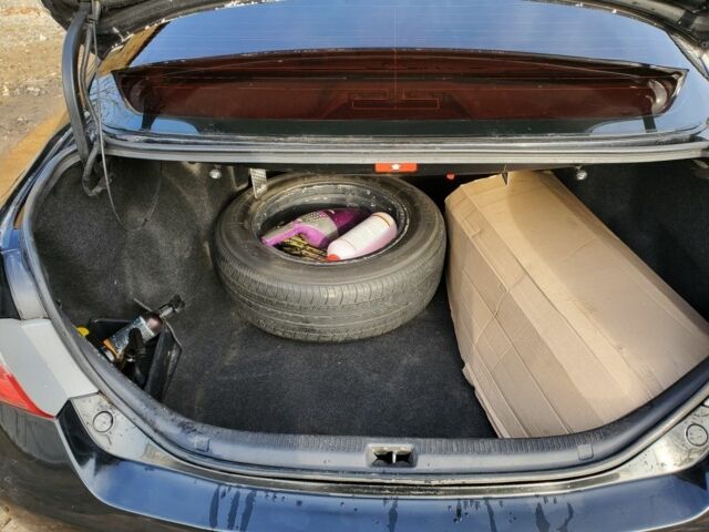 Чорний Тойота Камрі, об'ємом двигуна 2.4 л та пробігом 270 тис. км за 7200 $, фото 7 на Automoto.ua