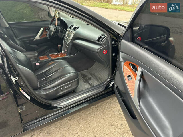 Чорний Тойота Камрі, об'ємом двигуна 3.46 л та пробігом 180 тис. км за 9200 $, фото 14 на Automoto.ua