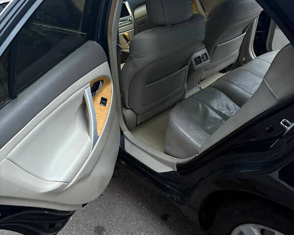 Черный Тойота Камри, объемом двигателя 2.36 л и пробегом 357 тыс. км за 6900 $, фото 6 на Automoto.ua