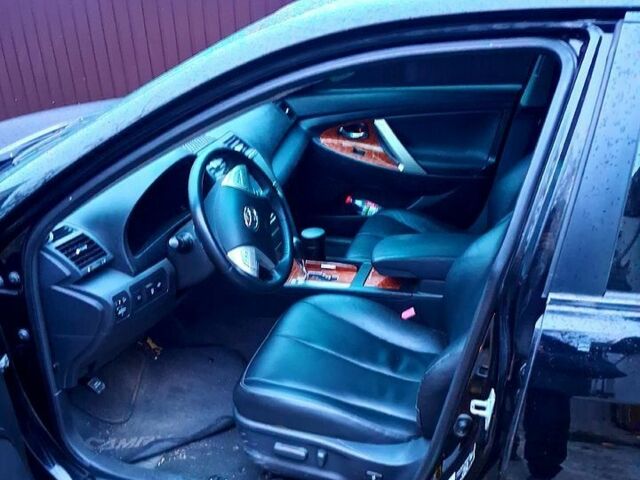 Чорний Тойота Камрі, об'ємом двигуна 2.4 л та пробігом 262 тис. км за 4750 $, фото 5 на Automoto.ua