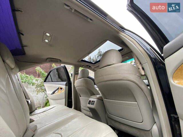 Черный Тойота Камри, объемом двигателя 3.5 л и пробегом 330 тыс. км за 9000 $, фото 19 на Automoto.ua