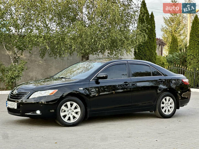 Черный Тойота Камри, объемом двигателя 3.46 л и пробегом 187 тыс. км за 11300 $, фото 6 на Automoto.ua