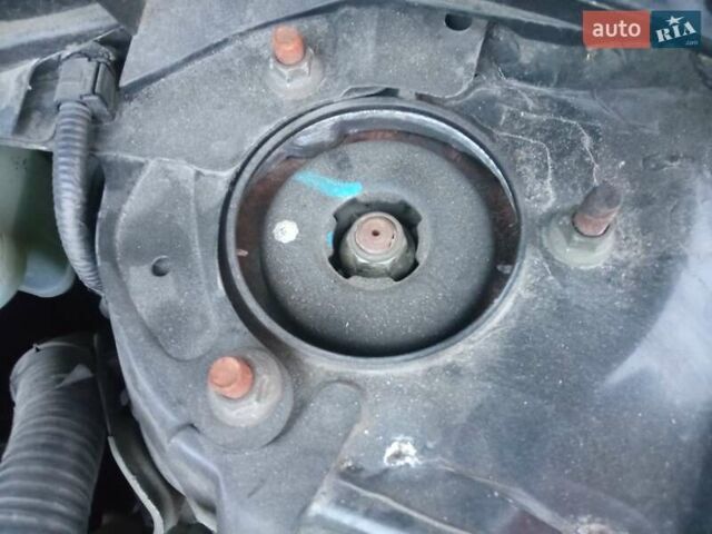 Черный Тойота Камри, объемом двигателя 2.4 л и пробегом 300 тыс. км за 7900 $, фото 8 на Automoto.ua