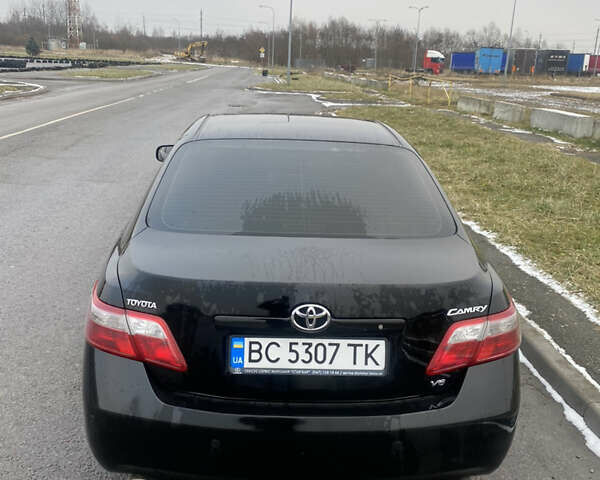 Черный Тойота Камри, объемом двигателя 3.5 л и пробегом 252 тыс. км за 10200 $, фото 5 на Automoto.ua