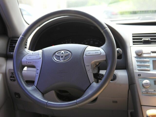 Чорний Тойота Камрі, об'ємом двигуна 3.5 л та пробігом 336 тис. км за 8300 $, фото 16 на Automoto.ua