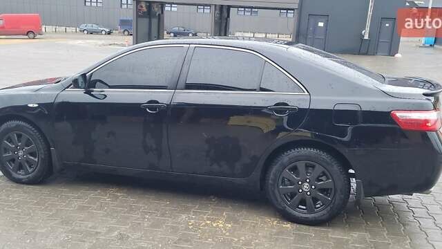 Черный Тойота Камри, объемом двигателя 3.5 л и пробегом 255 тыс. км за 11800 $, фото 10 на Automoto.ua