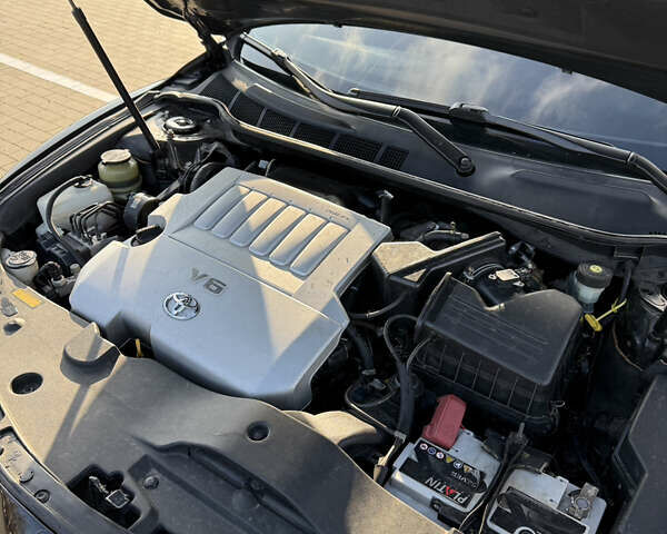 Черный Тойота Камри, объемом двигателя 3.5 л и пробегом 235 тыс. км за 8300 $, фото 26 на Automoto.ua