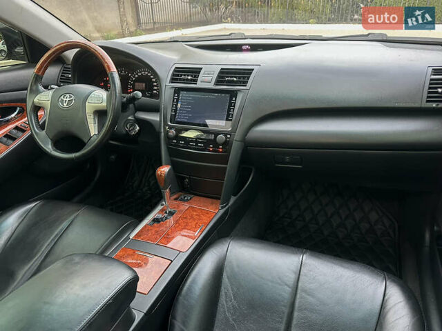 Черный Тойота Камри, объемом двигателя 3.46 л и пробегом 187 тыс. км за 11300 $, фото 23 на Automoto.ua