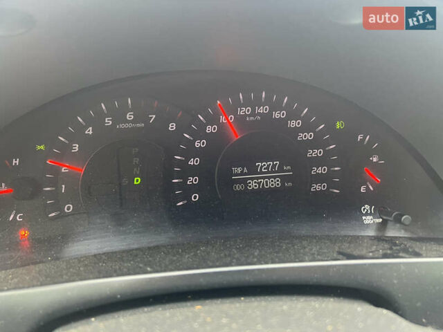 Чорний Тойота Камрі, об'ємом двигуна 3.46 л та пробігом 367 тис. км за 8500 $, фото 7 на Automoto.ua