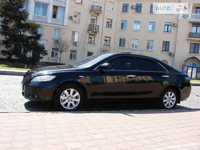 Черный Тойота Камри, объемом двигателя 3.5 л и пробегом 238 тыс. км за 9100 $, фото 9 на Automoto.ua
