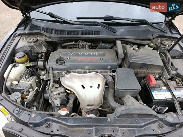 Черный Тойота Камри, объемом двигателя 2.4 л и пробегом 268 тыс. км за 8800 $, фото 21 на Automoto.ua