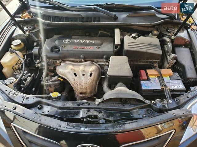 Черный Тойота Камри, объемом двигателя 2.36 л и пробегом 278 тыс. км за 7000 $, фото 8 на Automoto.ua