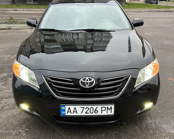 Черный Тойота Камри, объемом двигателя 3.5 л и пробегом 255 тыс. км за 9900 $, фото 8 на Automoto.ua