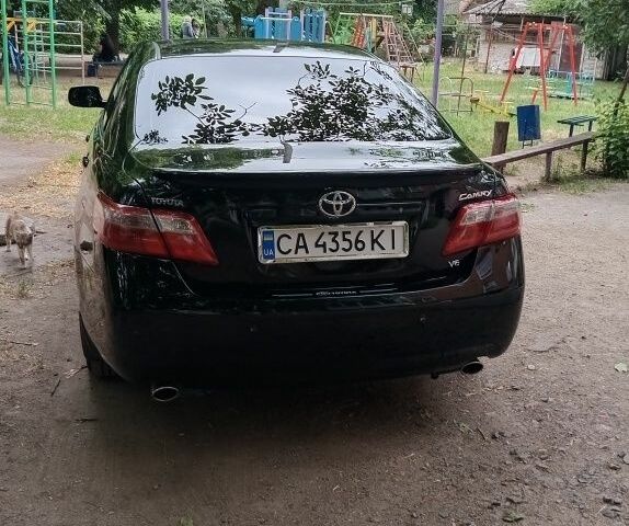 Черный Тойота Камри, объемом двигателя 3.5 л и пробегом 278 тыс. км за 10500 $, фото 1 на Automoto.ua