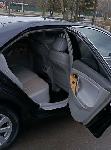 Черный Тойота Камри, объемом двигателя 2.36 л и пробегом 205 тыс. км за 8100 $, фото 8 на Automoto.ua