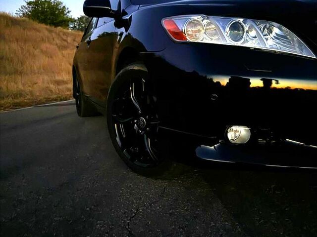 Чорний Тойота Камрі, об'ємом двигуна 3.5 л та пробігом 287 тис. км за 10500 $, фото 1 на Automoto.ua