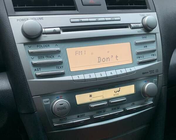 Черный Тойота Камри, объемом двигателя 3.46 л и пробегом 233 тыс. км за 10500 $, фото 27 на Automoto.ua