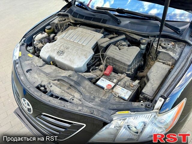 Черный Тойота Камри, объемом двигателя 3.5 л и пробегом 187 тыс. км за 9999 $, фото 8 на Automoto.ua