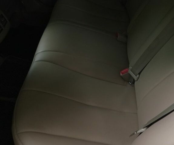 Черный Тойота Камри, объемом двигателя 3.5 л и пробегом 278 тыс. км за 10500 $, фото 5 на Automoto.ua