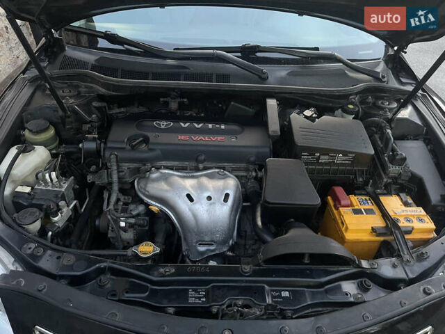 Чорний Тойота Камрі, об'ємом двигуна 2.4 л та пробігом 260 тис. км за 8700 $, фото 11 на Automoto.ua