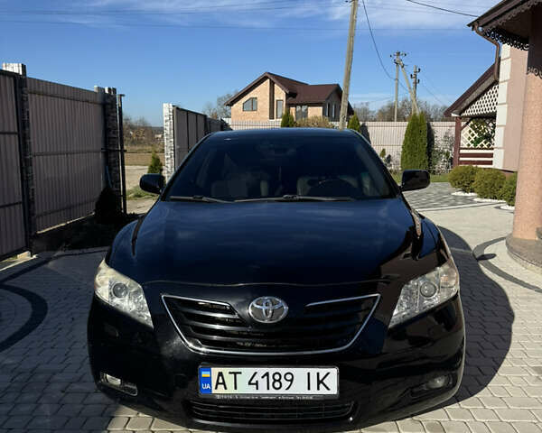 Чорний Тойота Камрі, об'ємом двигуна 3.46 л та пробігом 153 тис. км за 11200 $, фото 1 на Automoto.ua