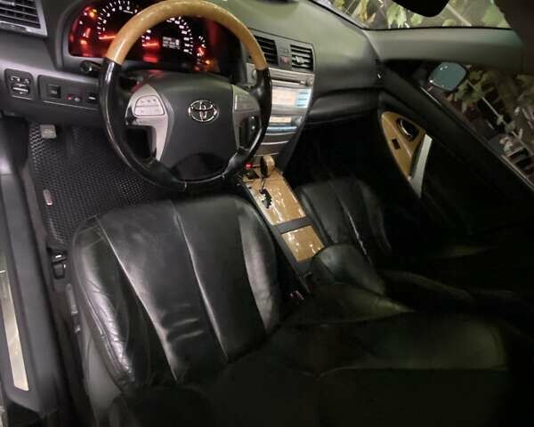 Чорний Тойота Камрі, об'ємом двигуна 3.5 л та пробігом 300 тис. км за 7500 $, фото 3 на Automoto.ua