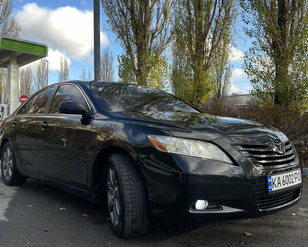 Черный Тойота Камри, объемом двигателя 3.5 л и пробегом 268 тыс. км за 8777 $, фото 2 на Automoto.ua