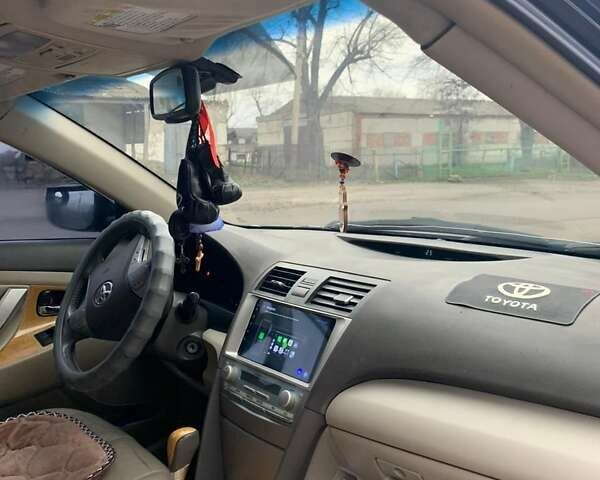 Черный Тойота Камри, объемом двигателя 2.4 л и пробегом 214 тыс. км за 7200 $, фото 9 на Automoto.ua