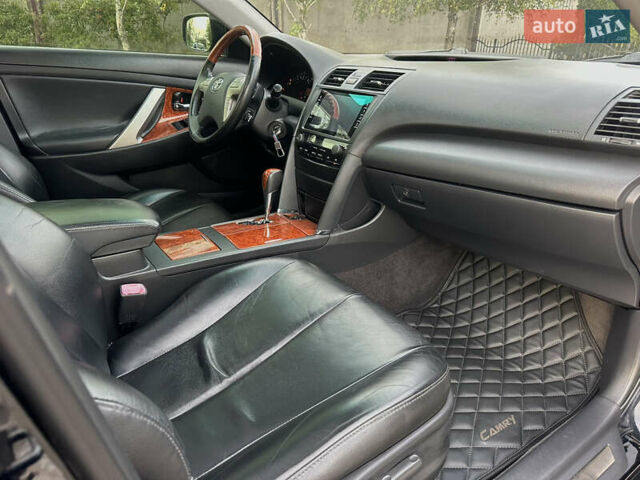 Черный Тойота Камри, объемом двигателя 3.46 л и пробегом 187 тыс. км за 11300 $, фото 34 на Automoto.ua