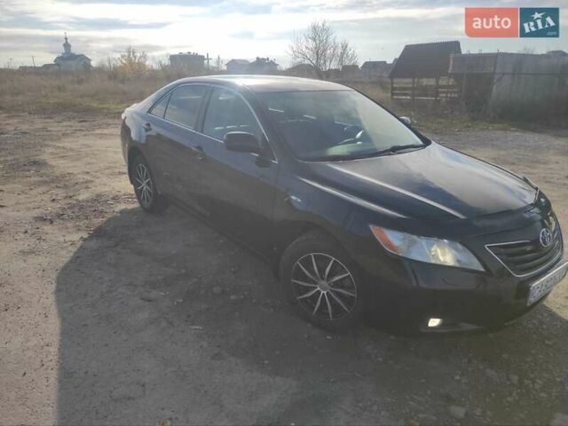 Тойота Камрі 2007 у Умани на Automoto.ua Чорний Тойота Камрі, об'ємом двигуна 2.36 л та пробігом 259 тис. км за 8200 $, фото 2 на Automoto.ua