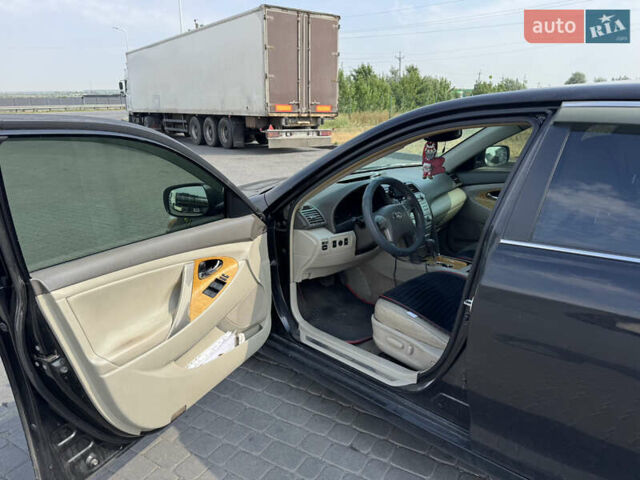 Черный Тойота Камри, объемом двигателя 2.36 л и пробегом 388 тыс. км за 6300 $, фото 4 на Automoto.ua