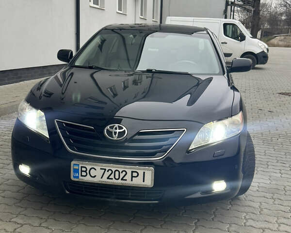 Чорний Тойота Камрі, об'ємом двигуна 2.36 л та пробігом 302 тис. км за 8500 $, фото 2 на Automoto.ua